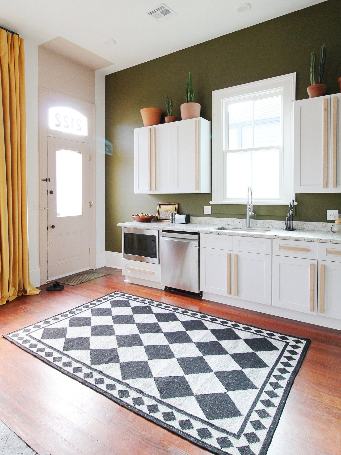 Wool Rug - KAMARUL - kitchen display