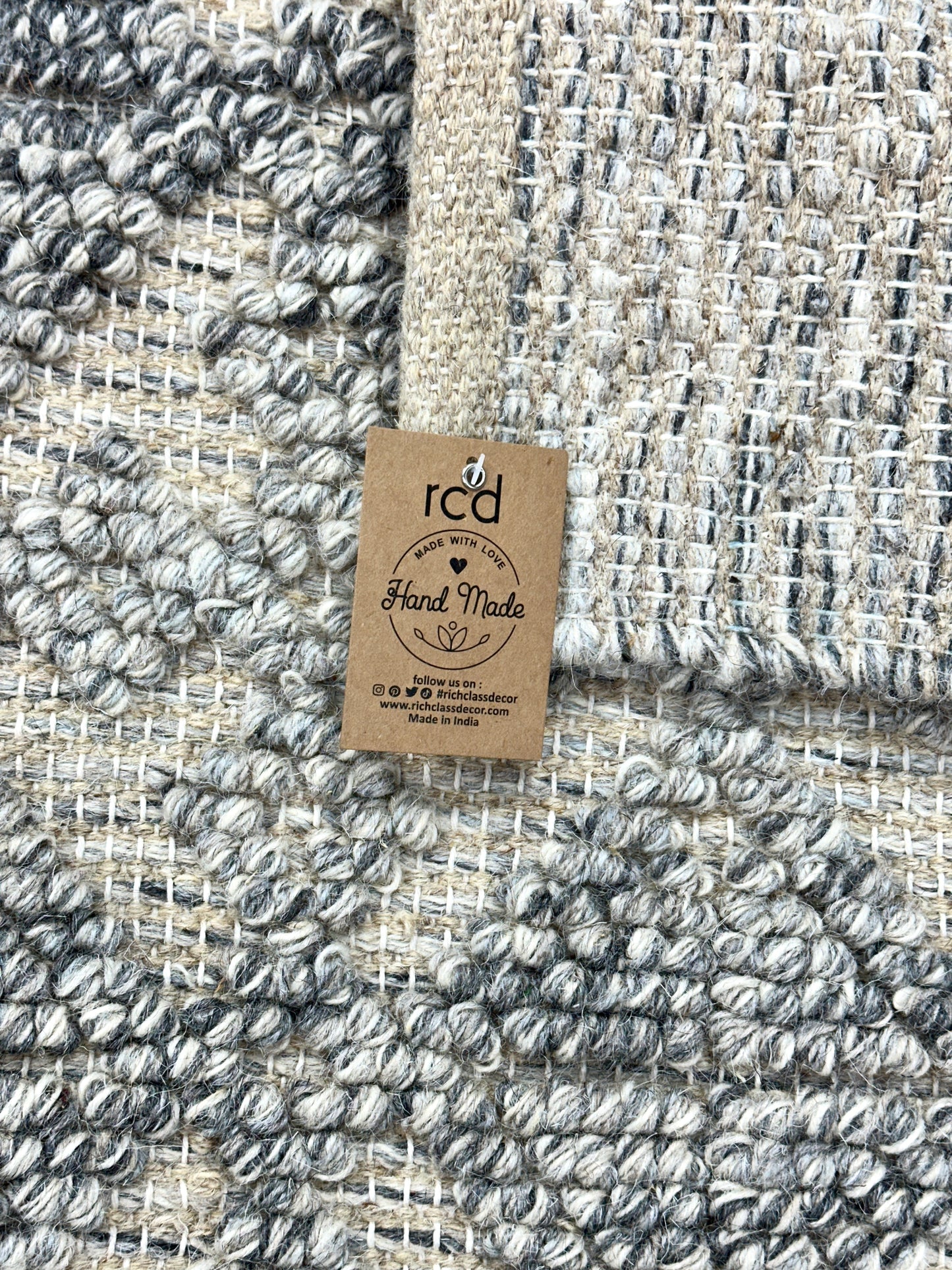 Handwoven Organic Wool Geometric Area Dale Rug – Grey & Natural Beige | Rich Class Decor