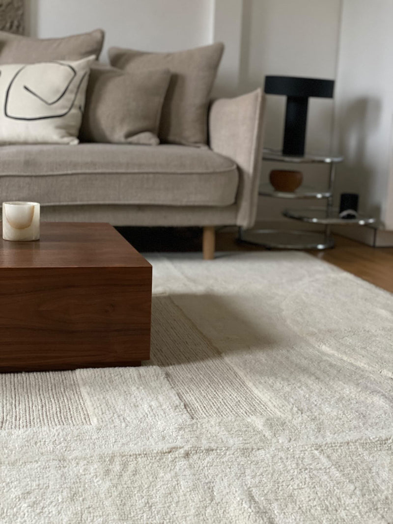 Maria Handmade Machine Washable Wool Rug - Eco-Friendly & Stylish - Wool - Living Room Close Up