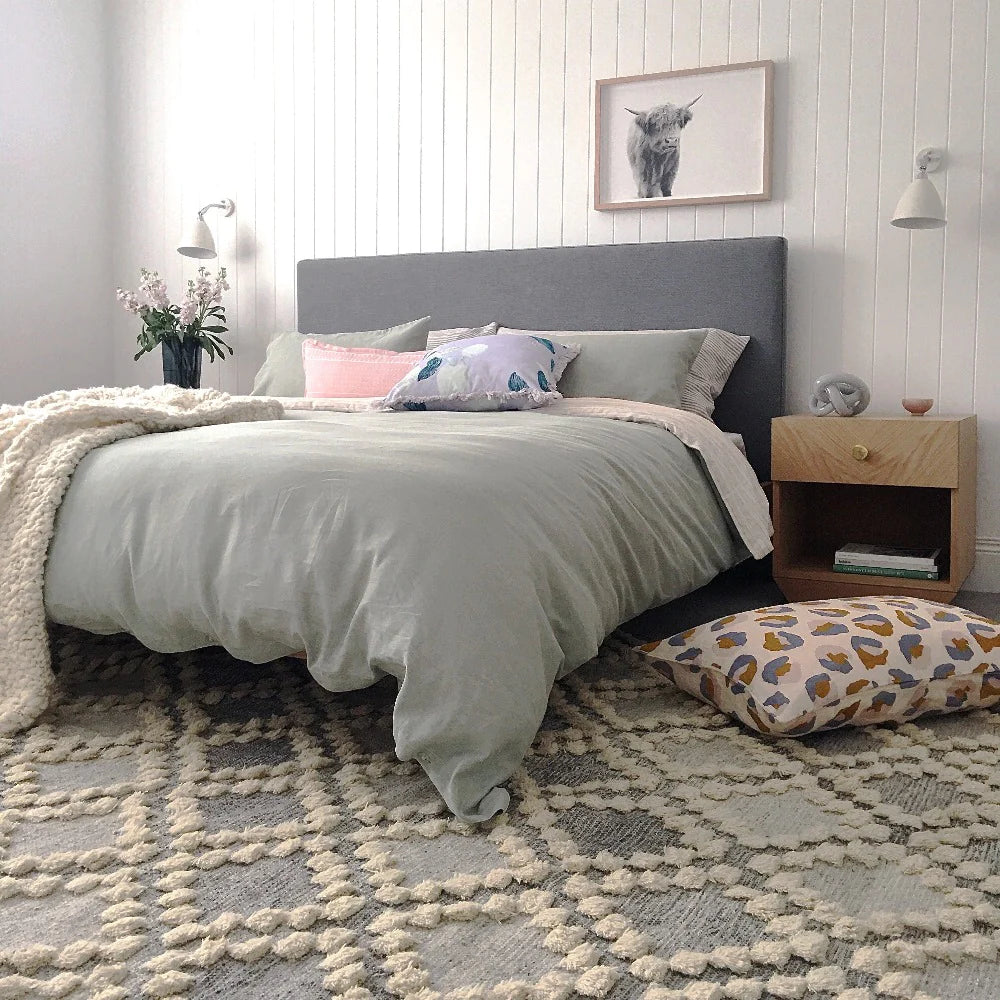Rebecca Kufrin-inspired Moroccan wool rug in grey and cream