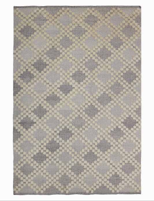 Kufrin- Inspired Moroccan Handwoven Wool Rug - Grey & Cream Texture