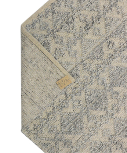 Handwoven Organic Wool Geometric Area Dale Rug – Grey & Natural Beige | Rich Class Decor