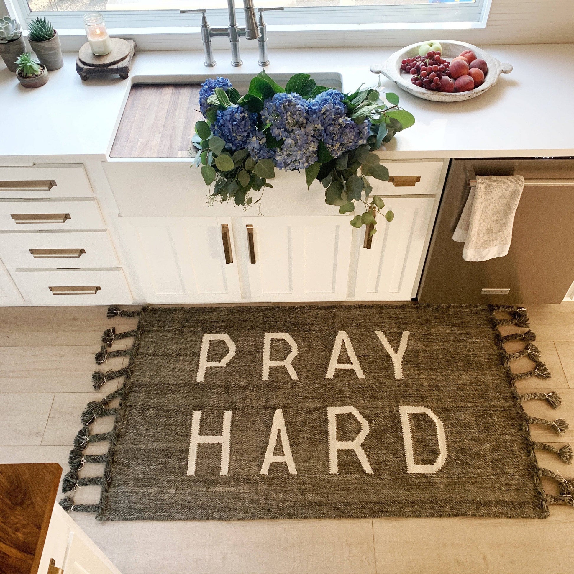 [Living Room Rug], [Custom Carpet] [Area Rug] [Washable Rug] [Rich Class Decor] 